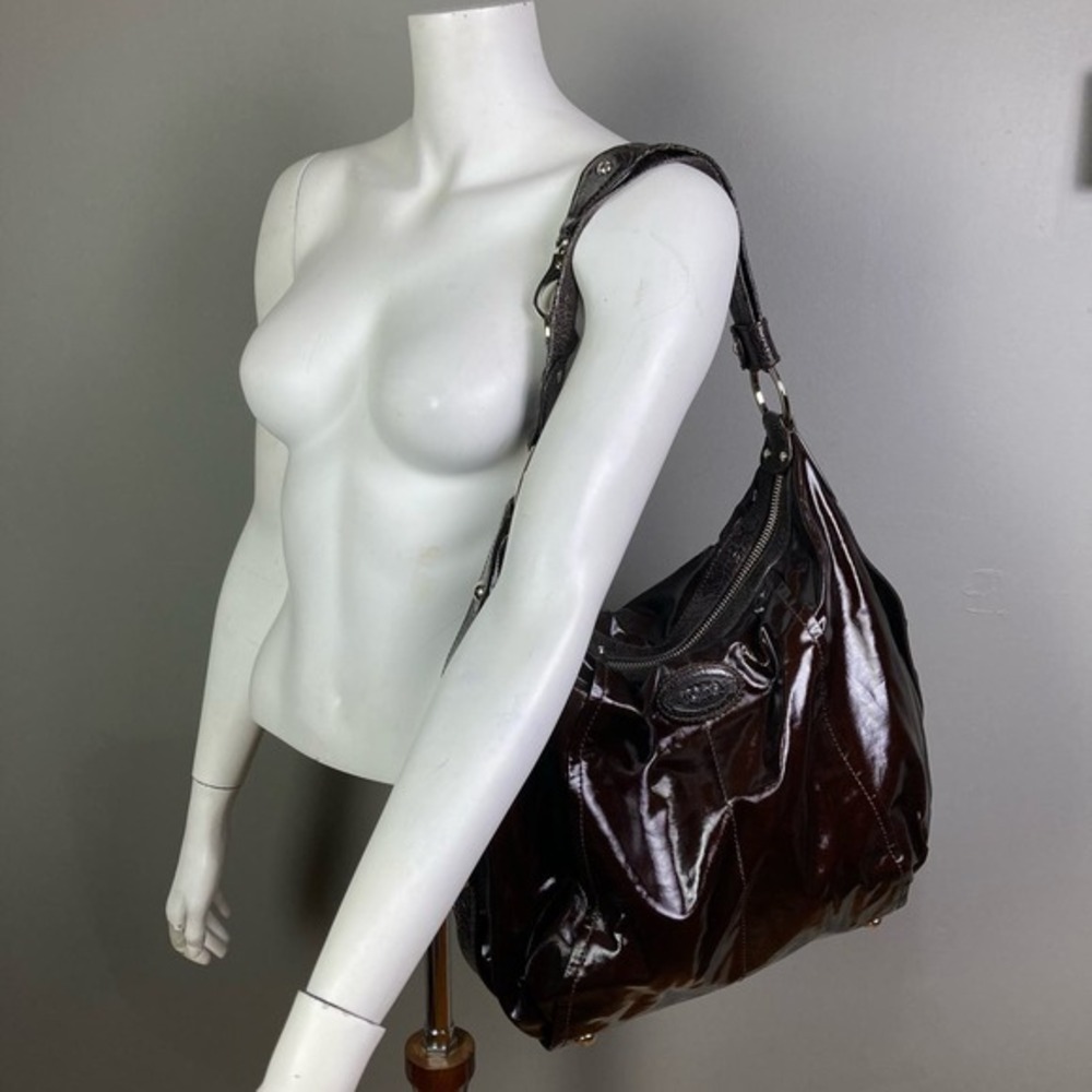 TOD's‎ shoulder bag Large patent leather chocolate brown enamel buckle hardware